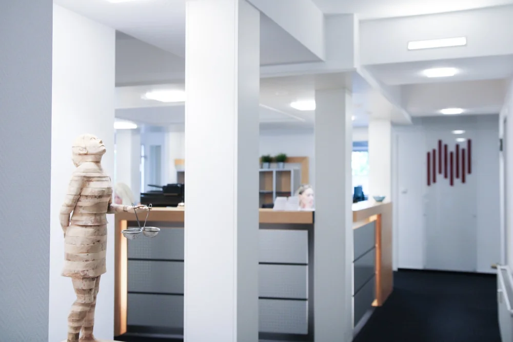 Freundlicher Empfangsbereich der Rechtsanwälte und Notare Kopp und Partner